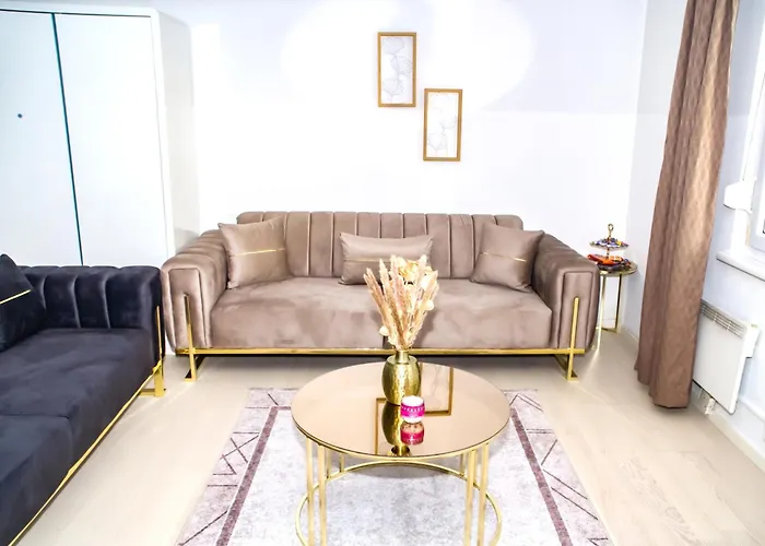 Spacious 5 Minutes To Wiener Stadthalle Cg Apartment *